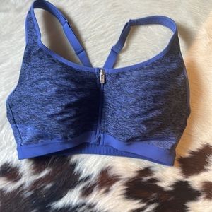 Victoria’s Secret sports bra 36C